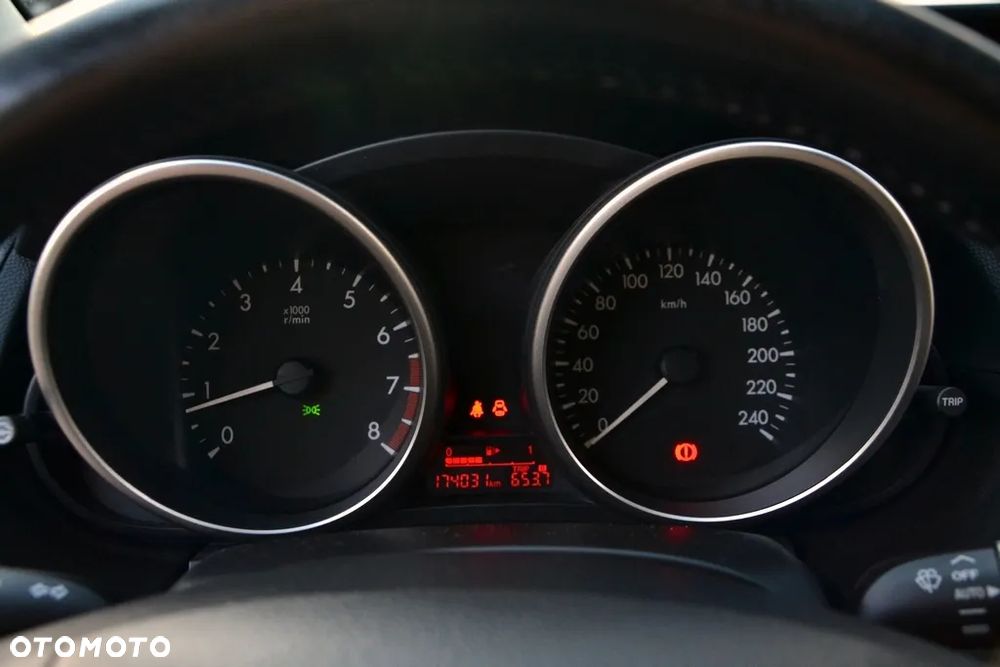 Mazda 5 2.0 Exclusive + - 33