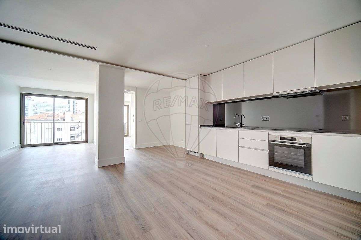Apartamento T2 para arrendamento - Grande imagem: 2/26