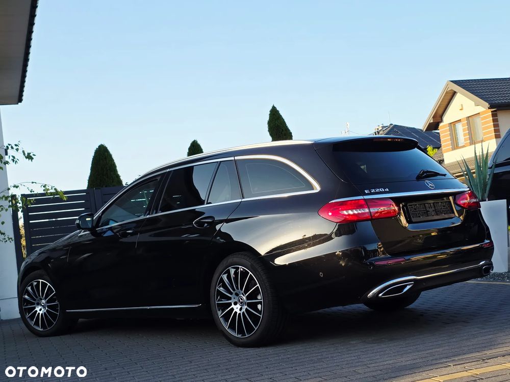 Mercedes-Benz Klasa E 220 d 9G-TRONIC AMG Line - 2