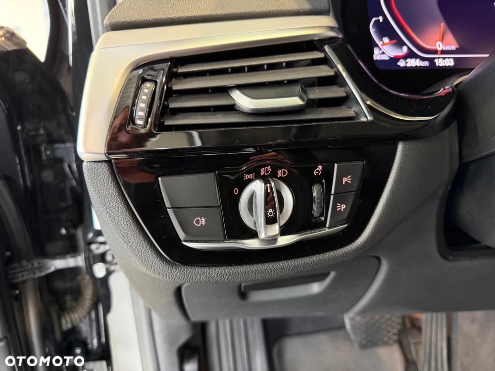 BMW Seria 5 520d xDrive Business Edition - 15