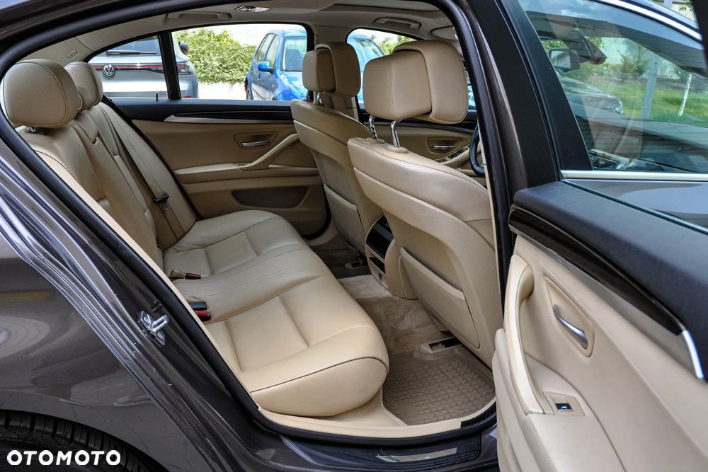 BMW Seria 5 - 13