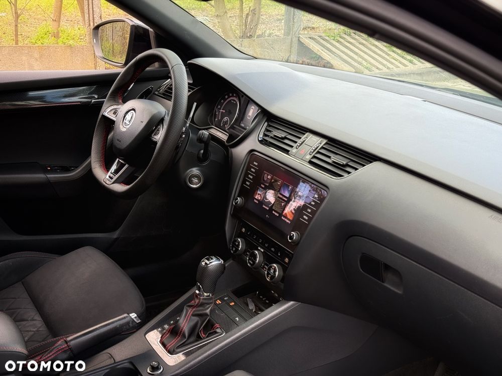 Skoda Octavia 2.0 TDI 4x4 DSG RS - 16