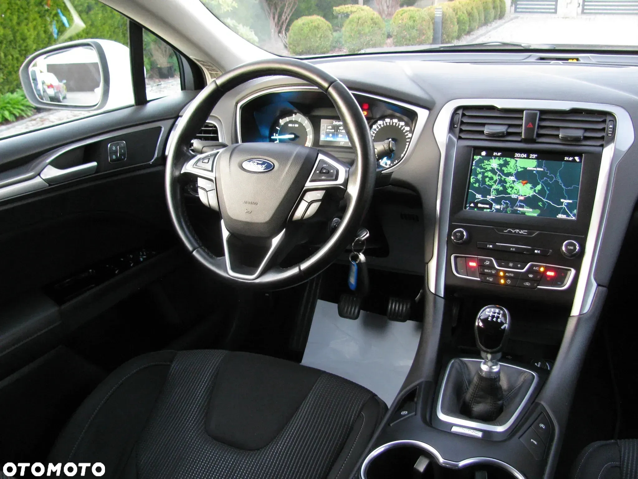 Ford Mondeo - 25