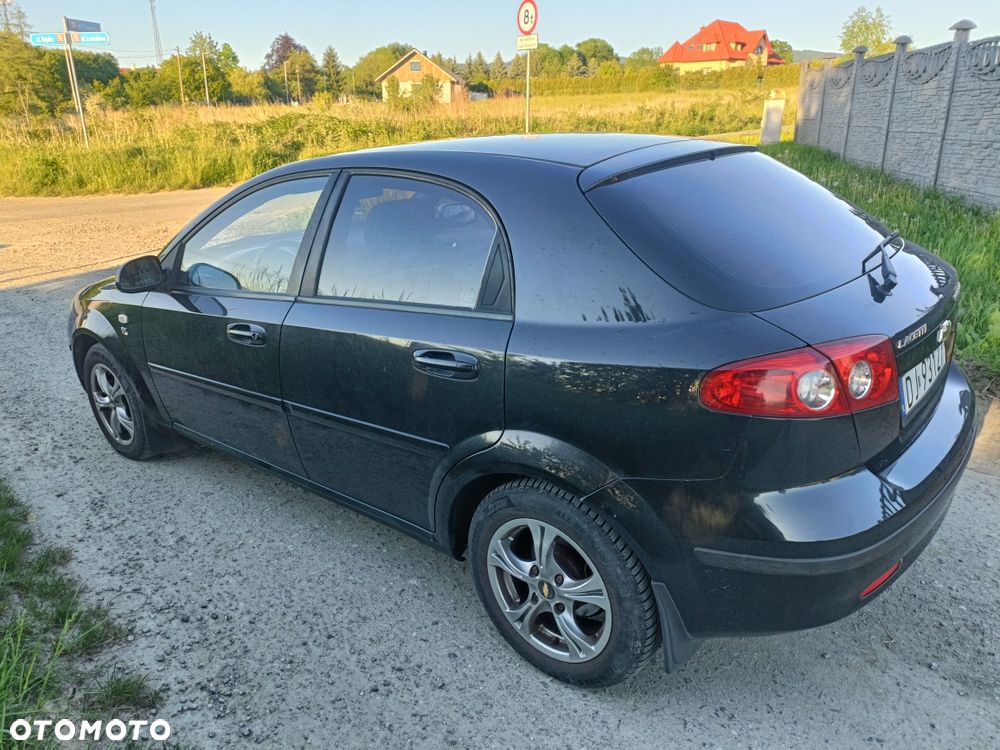 Chevrolet Lacetti - 8