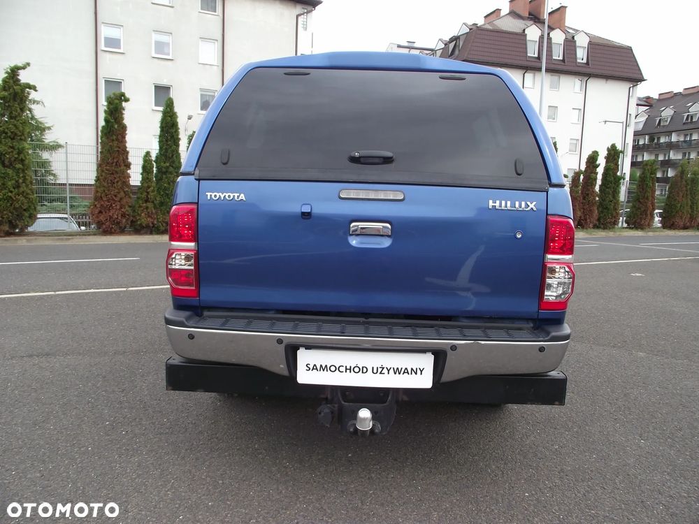 Toyota Hilux 3.0 D-4D Invincible - 9