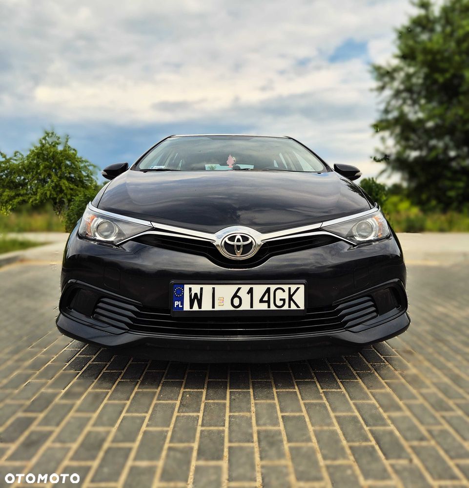 Toyota Auris - 2