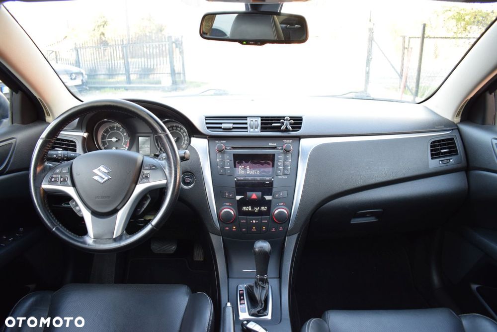 Suzuki Kizashi 2.4 4x4 CVT Sport - 7