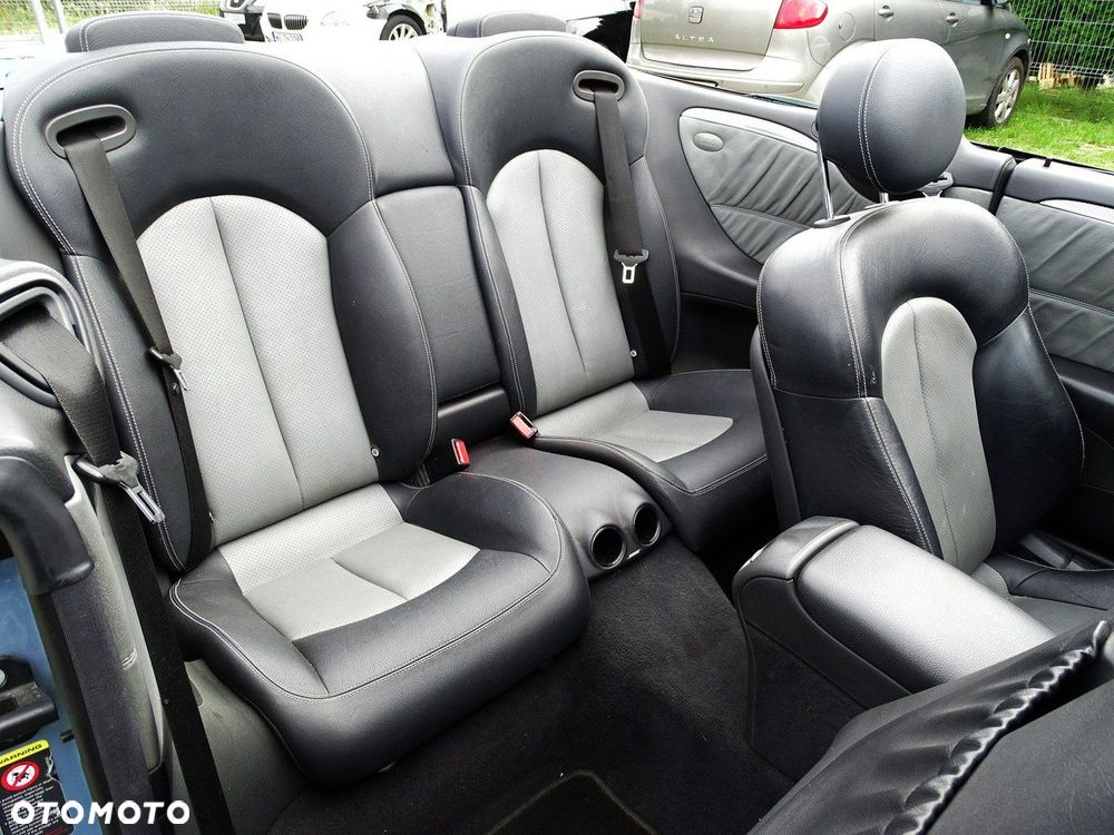 Mercedes-Benz CLK - 25
