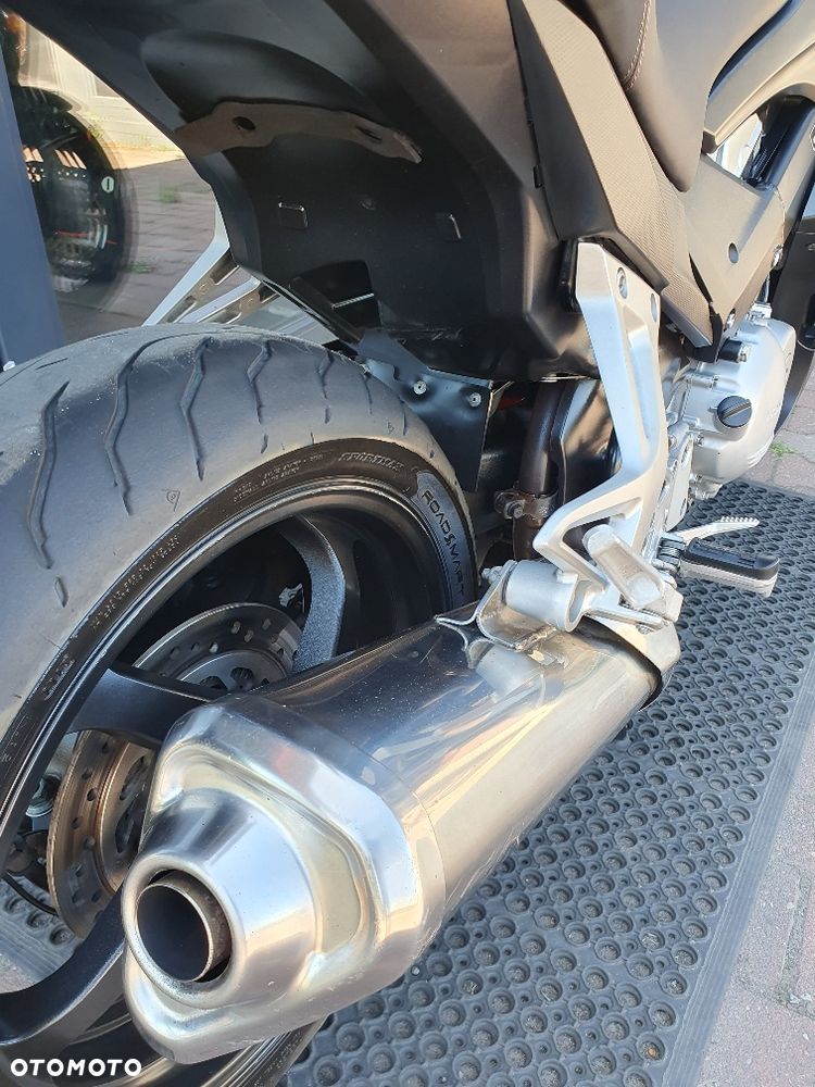 Honda VFR - 22