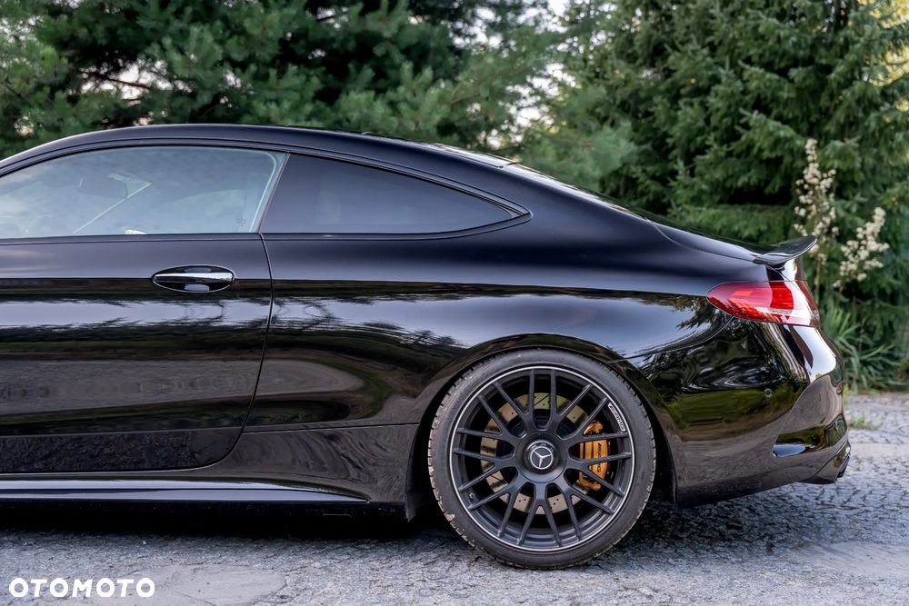 Mercedes-Benz Klasa C AMG 63 Coupe AMG Speedshift 7G-MCT - 17