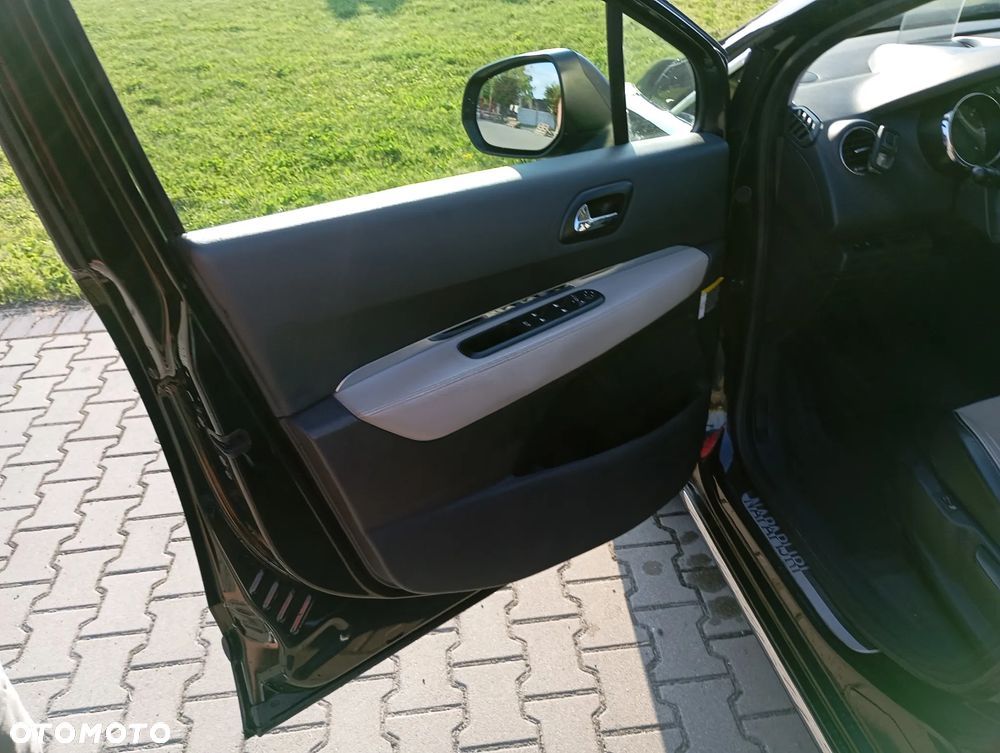Peugeot 3008 HDi 115 Allure - 12