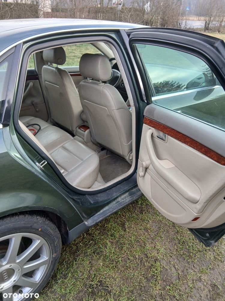 Audi A4 Avant - 4