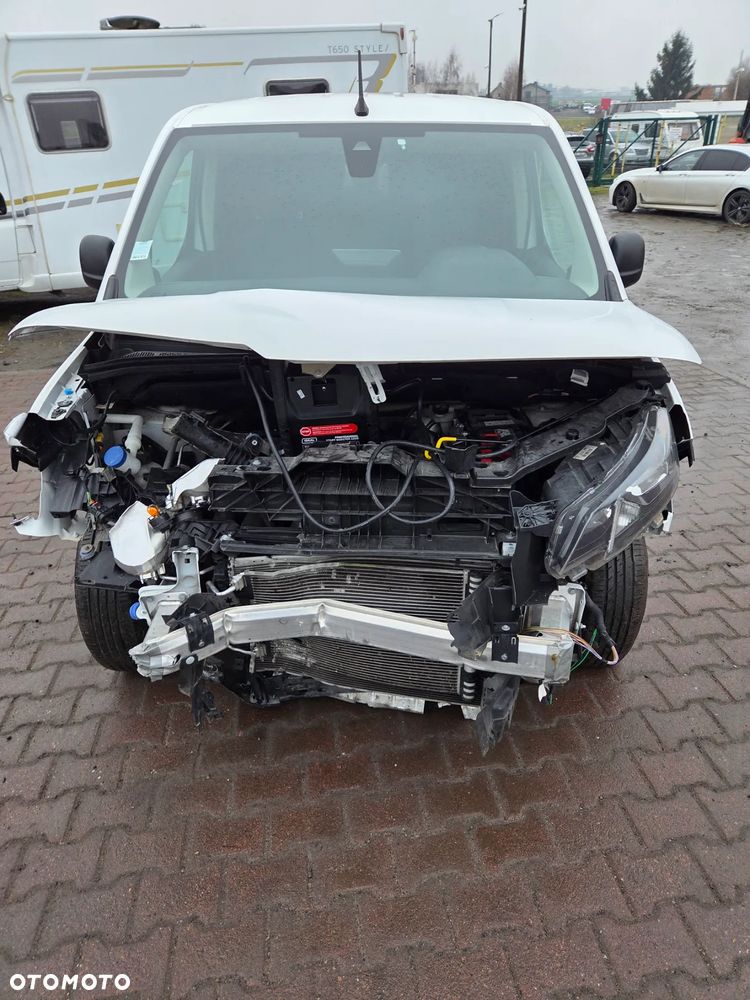 Peugeot PARTNER 1.2i 131KM - 4