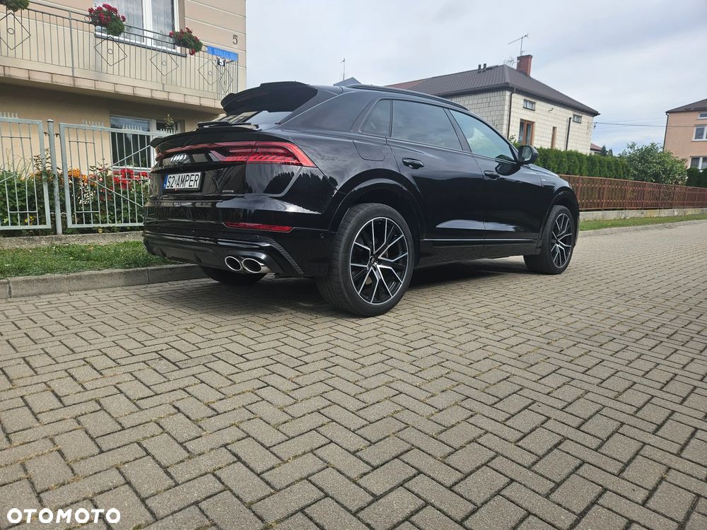 Audi Q8 - 9