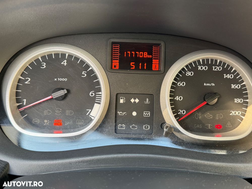 Dacia Duster 1.6 4x4 Prestige - 9