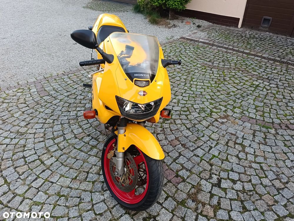 Honda VTR - 4