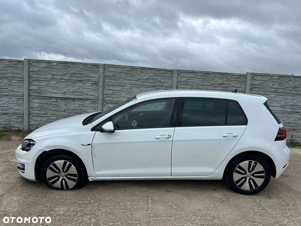 Volkswagen Golf e-Golf - 32