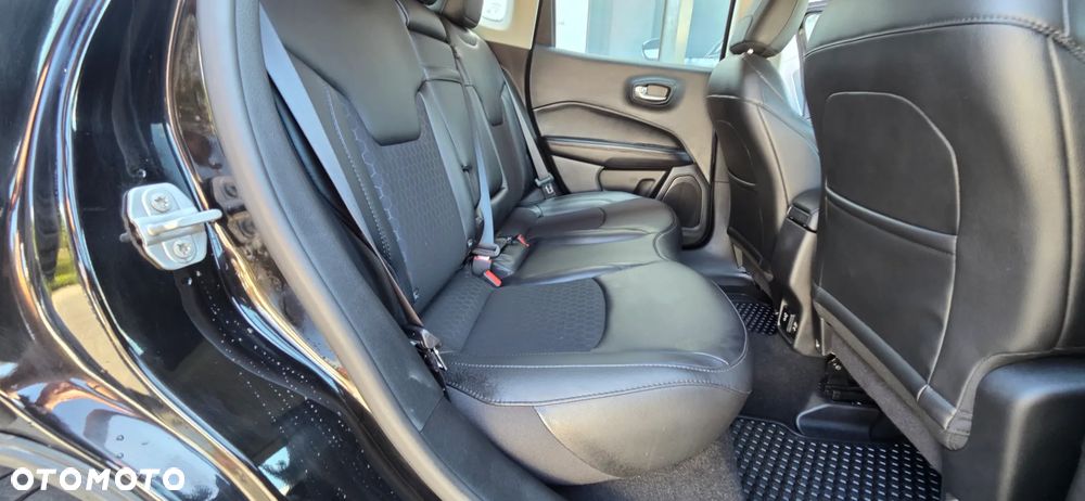 Jeep Compass 2.0 MultiJet Active Drive Longitude - 32