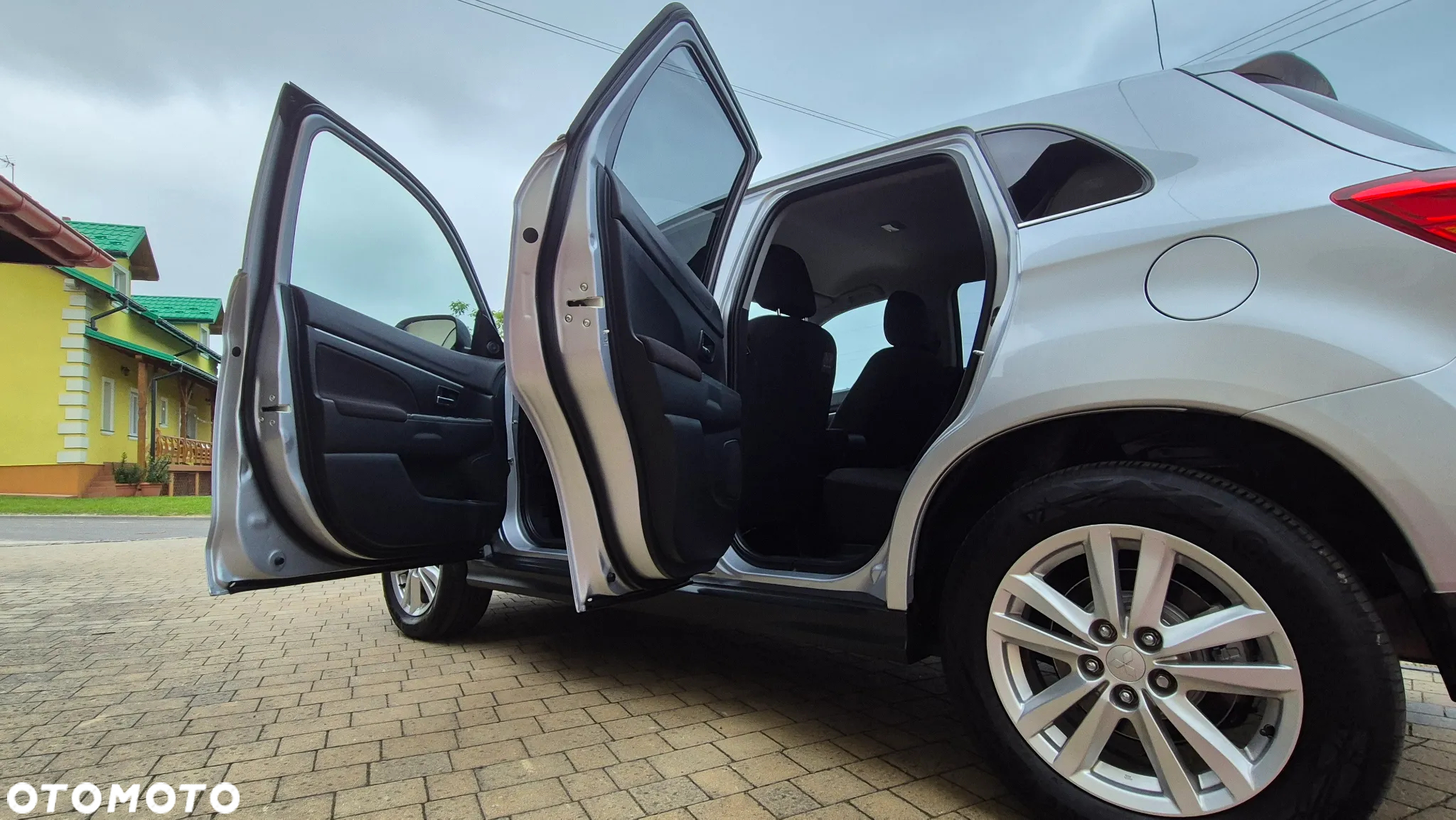 Mitsubishi ASX 1.6 2WD Diamant Edition+ - 32