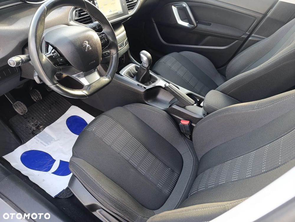Peugeot 308 BlueHDi 120 Stop & Start Active - 11