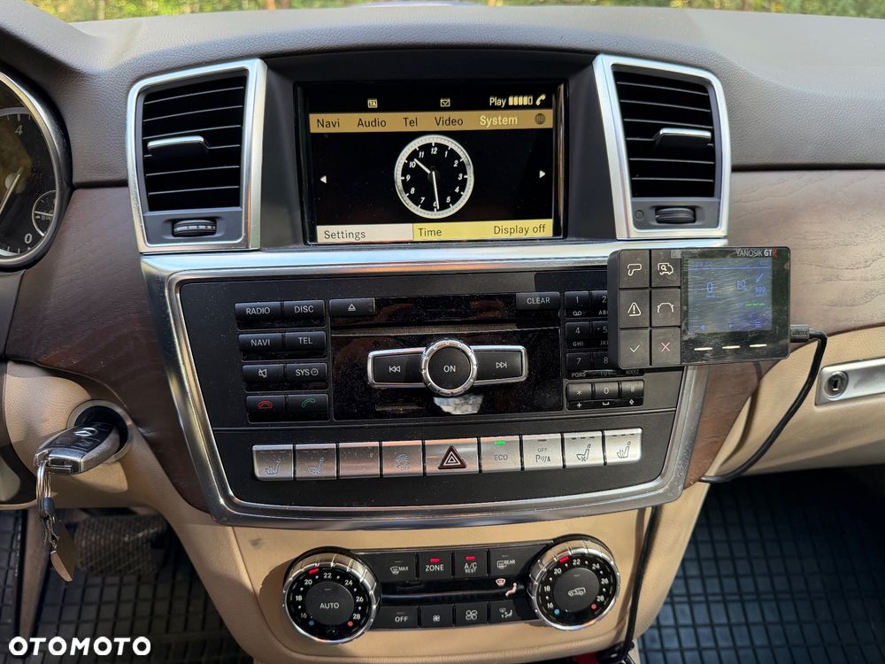 Mercedes-Benz ML 350 BlueTec 4-Matic - 19