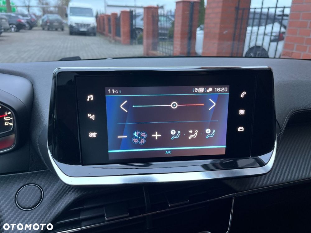 Peugeot 208 1.5 BlueHDi Signature S&S - 12