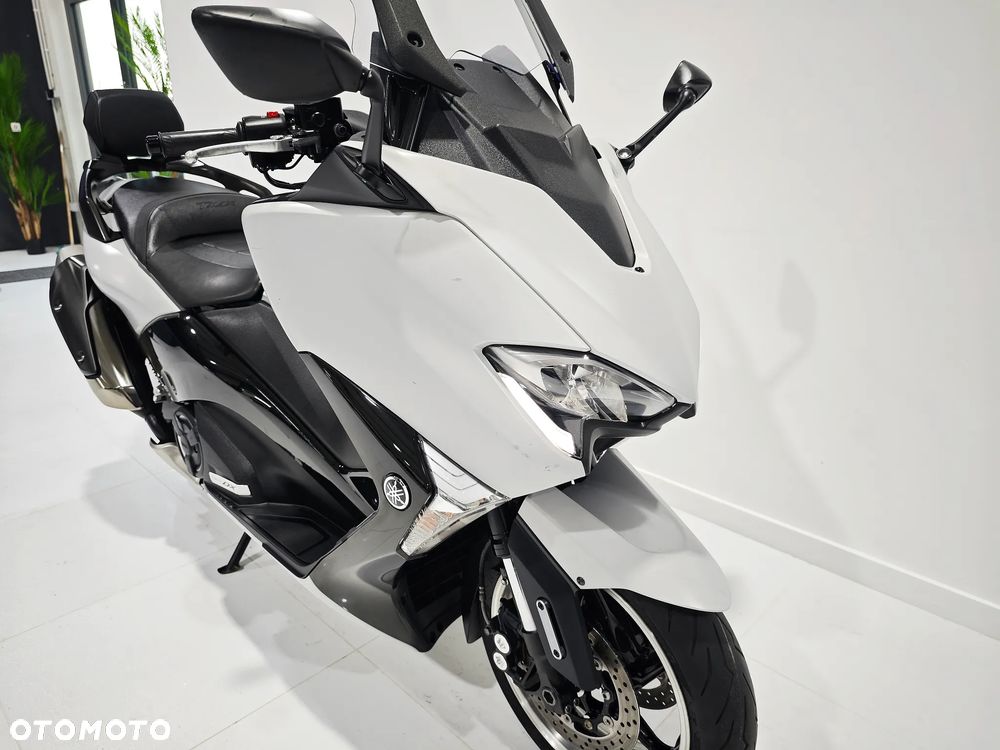 Yamaha Tmax - 6