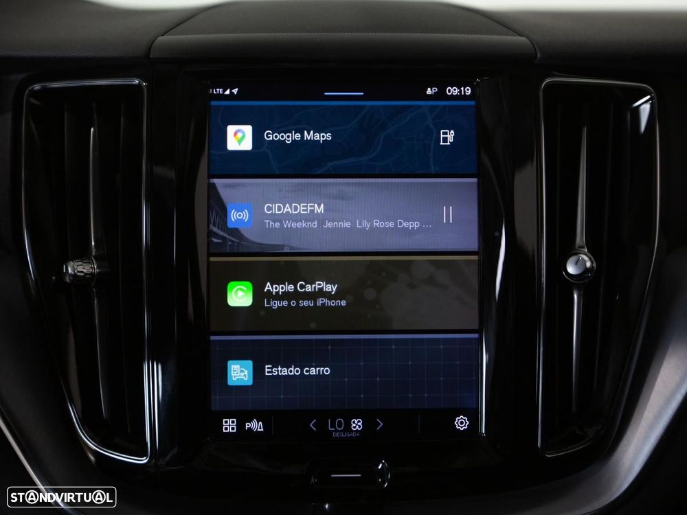 Volvo XC 60 2.0 T6 PHEV Inscription Expression AWD - 22