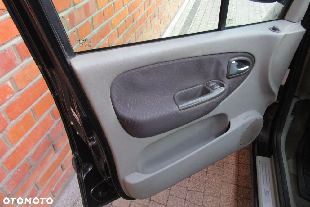 Renault Scenic - 9