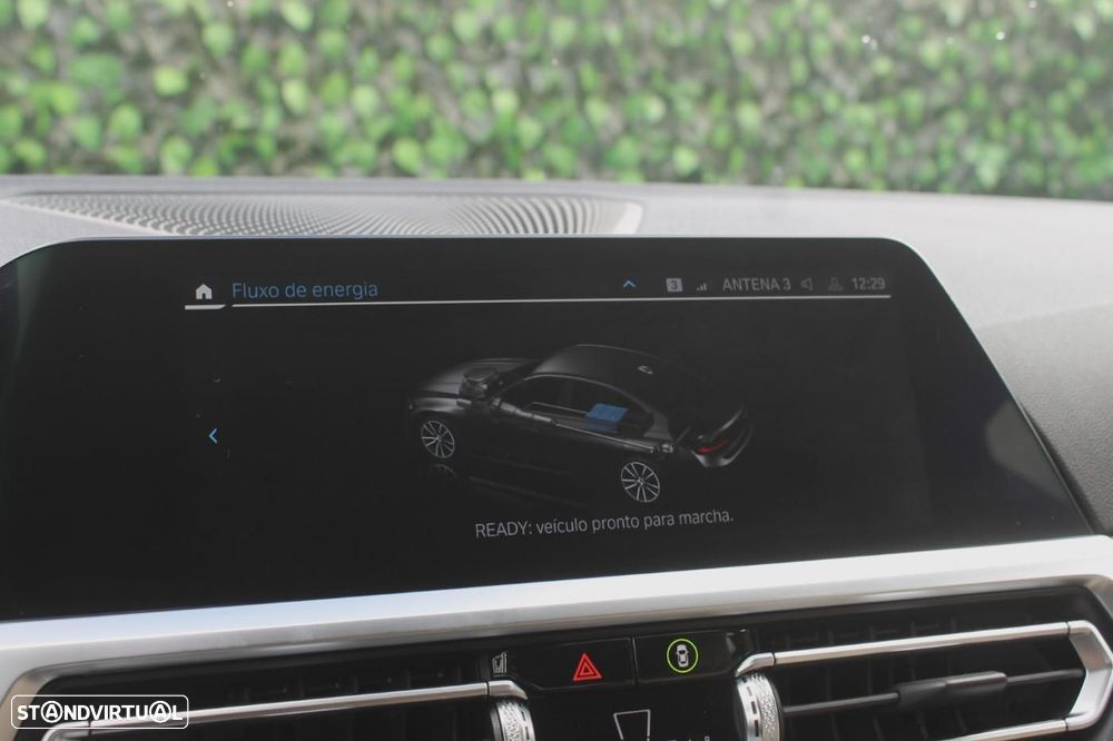 BMW 320 e Line Sport Auto - 25