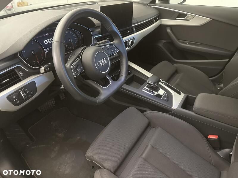 Audi A4 Avant - 10