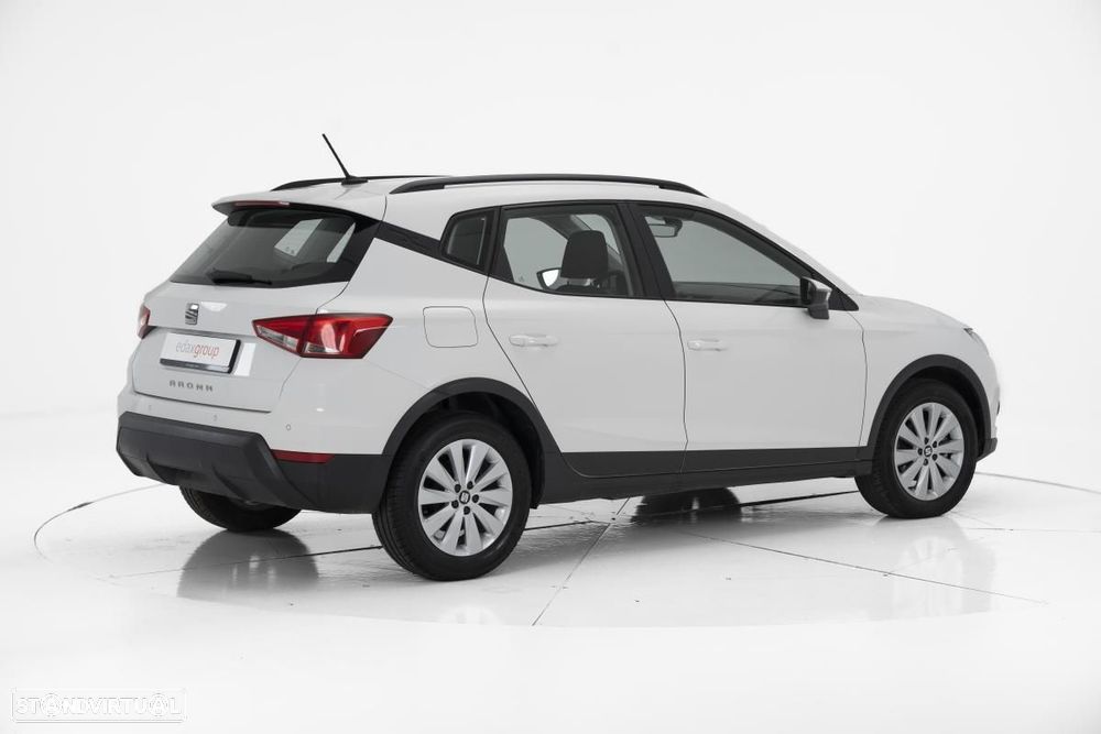 SEAT Arona 1.6 TDI Style — fotografia 3