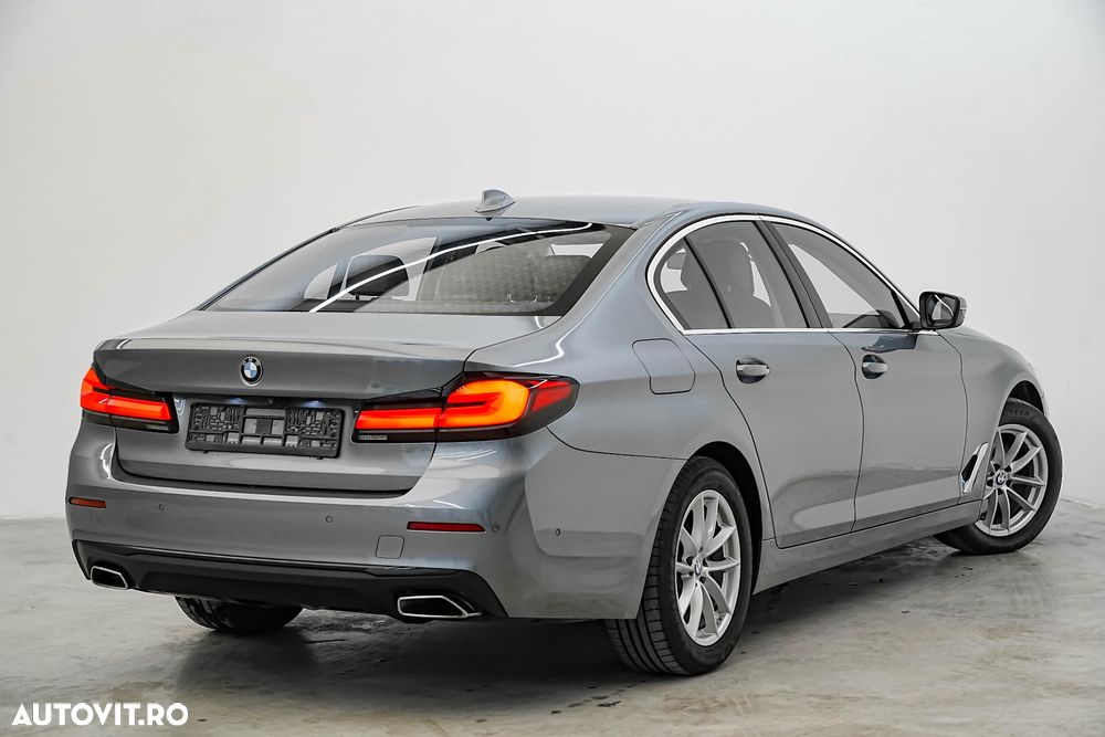 BMW Seria 5 520d xDrive Aut. - 8
