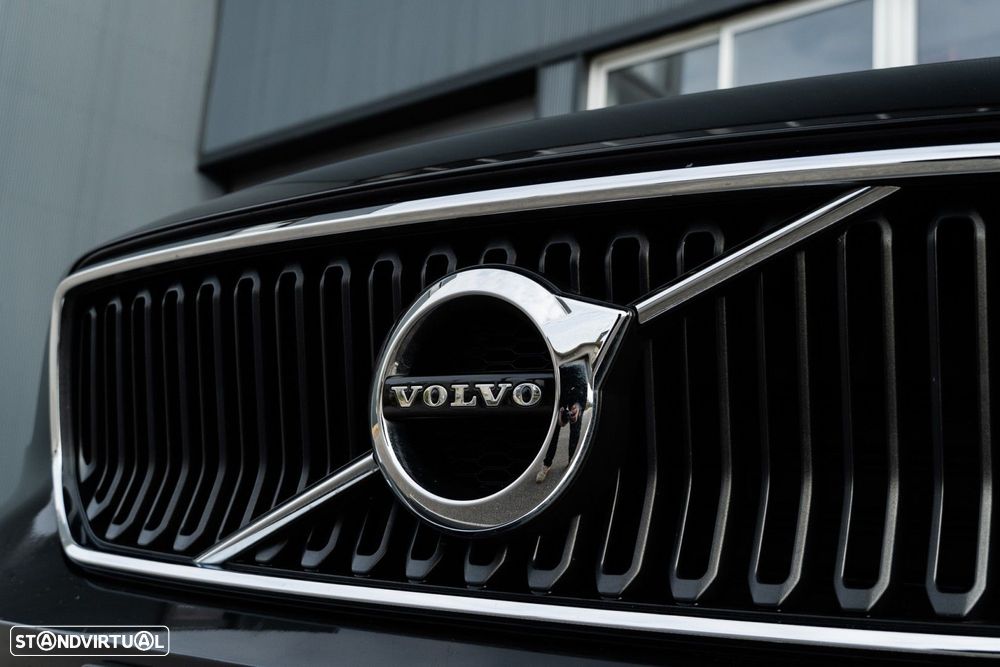 Volvo XC 40 1.5 T3 Tech Edition - 24