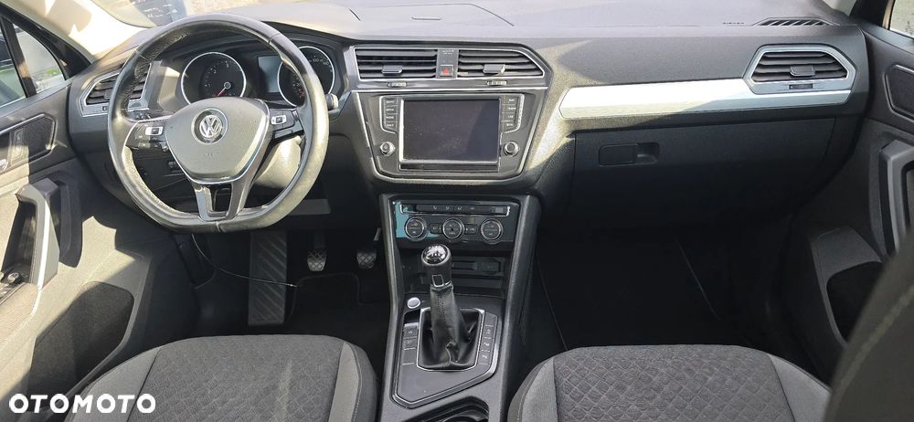 Volkswagen Tiguan 2.0 TDI BMT SCR Comfortline - 32