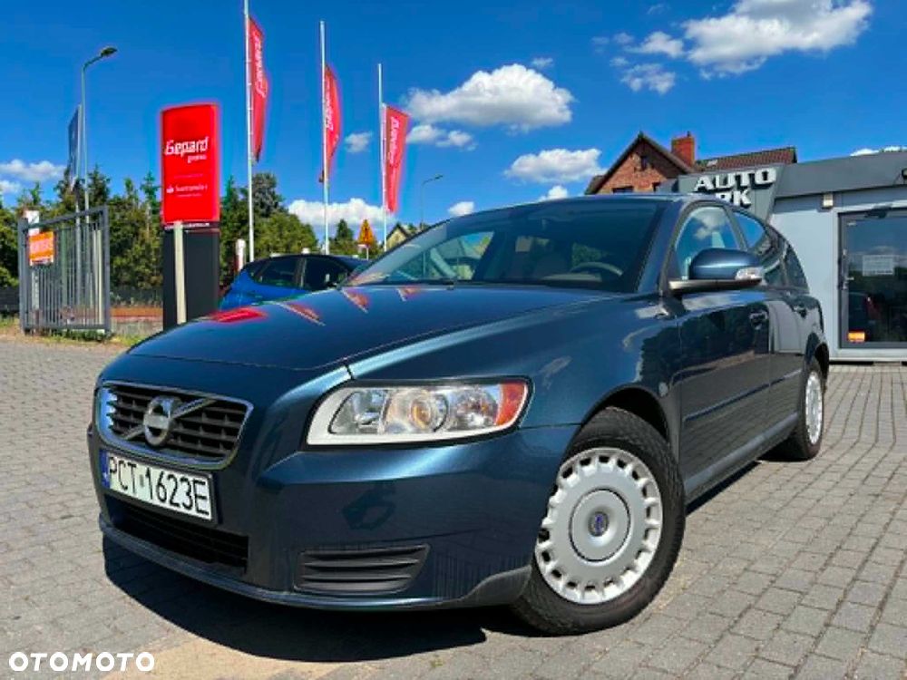 Volvo V50 - 1