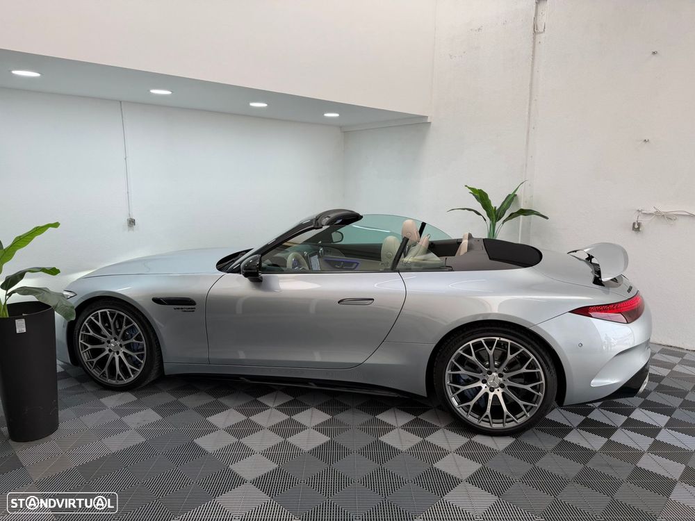 Mercedes-Benz SL 63 AMG 4Matic+ - 4