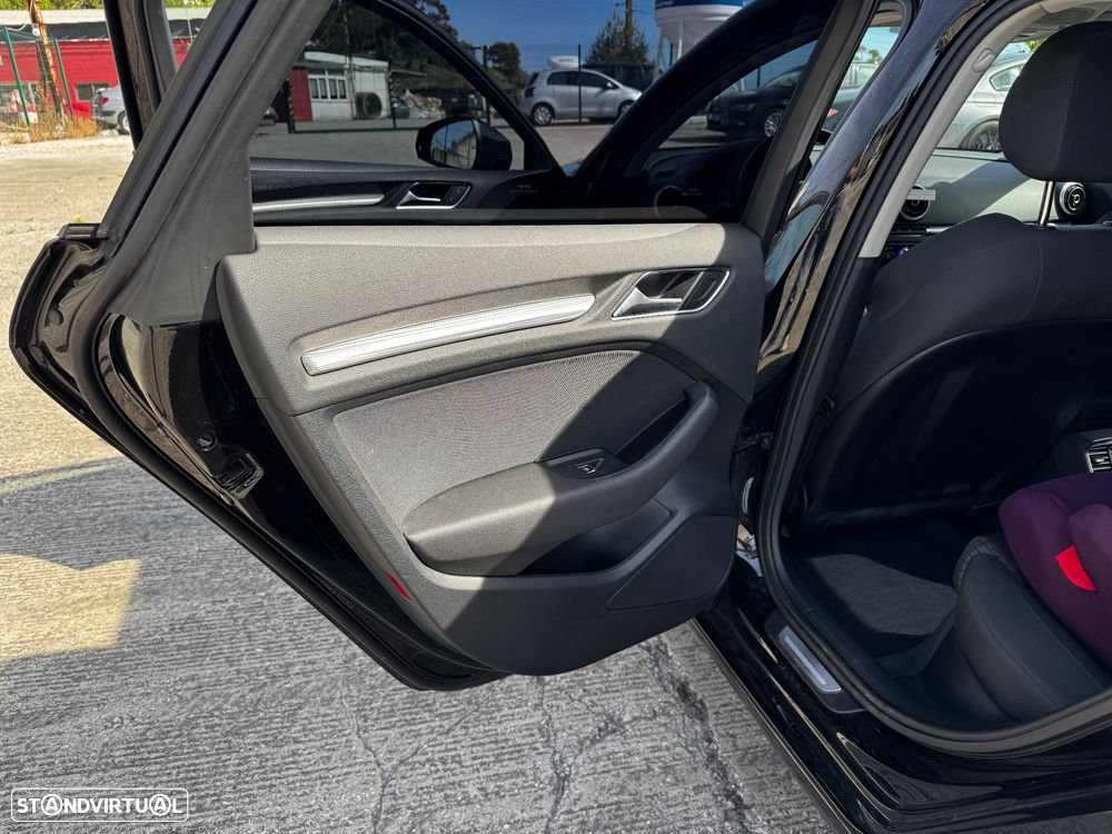 Audi A3 Sportback 1.6 TDI (clean diesel) S line Sport Pack - 8