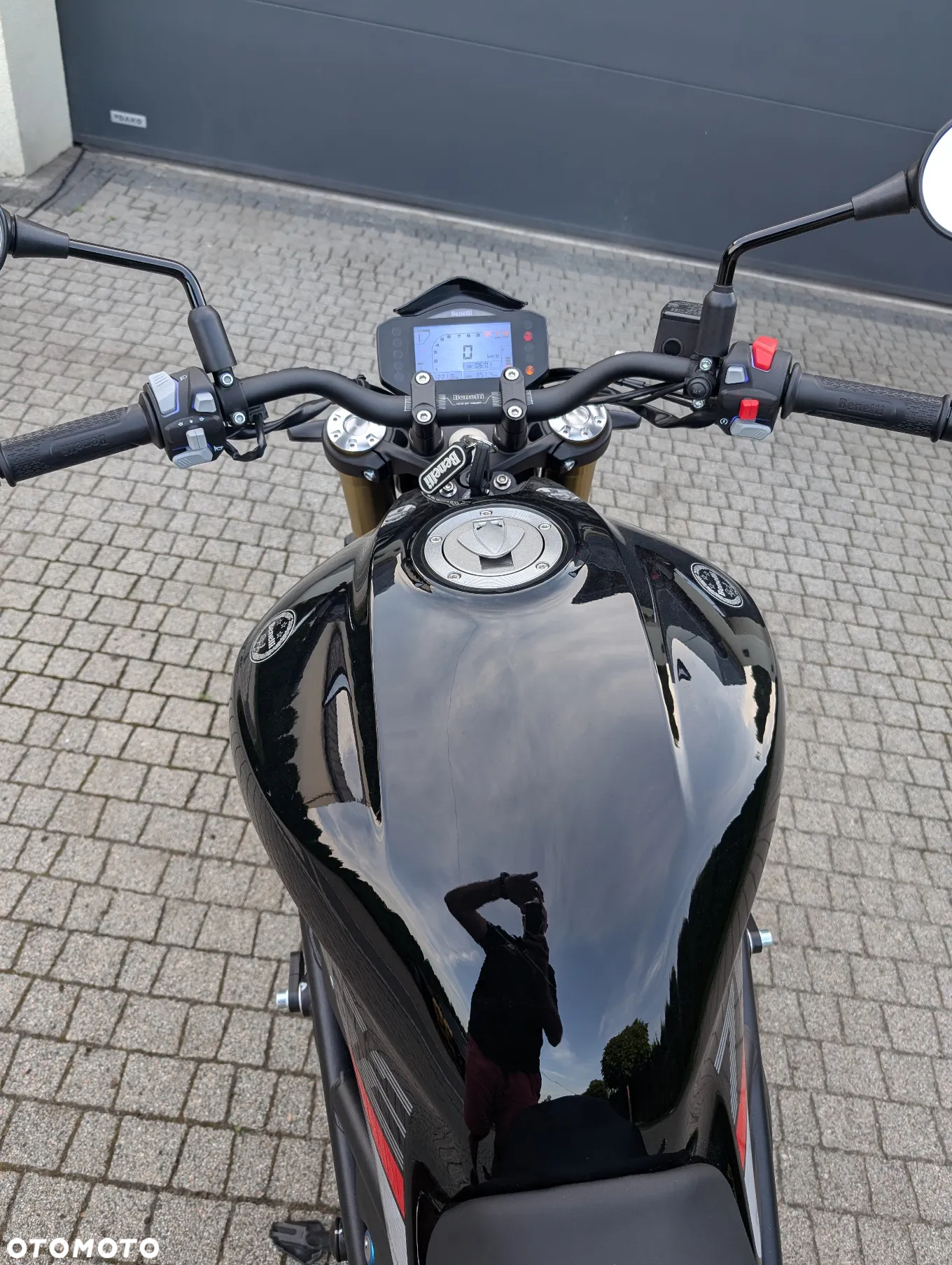 Benelli 752 S - 14