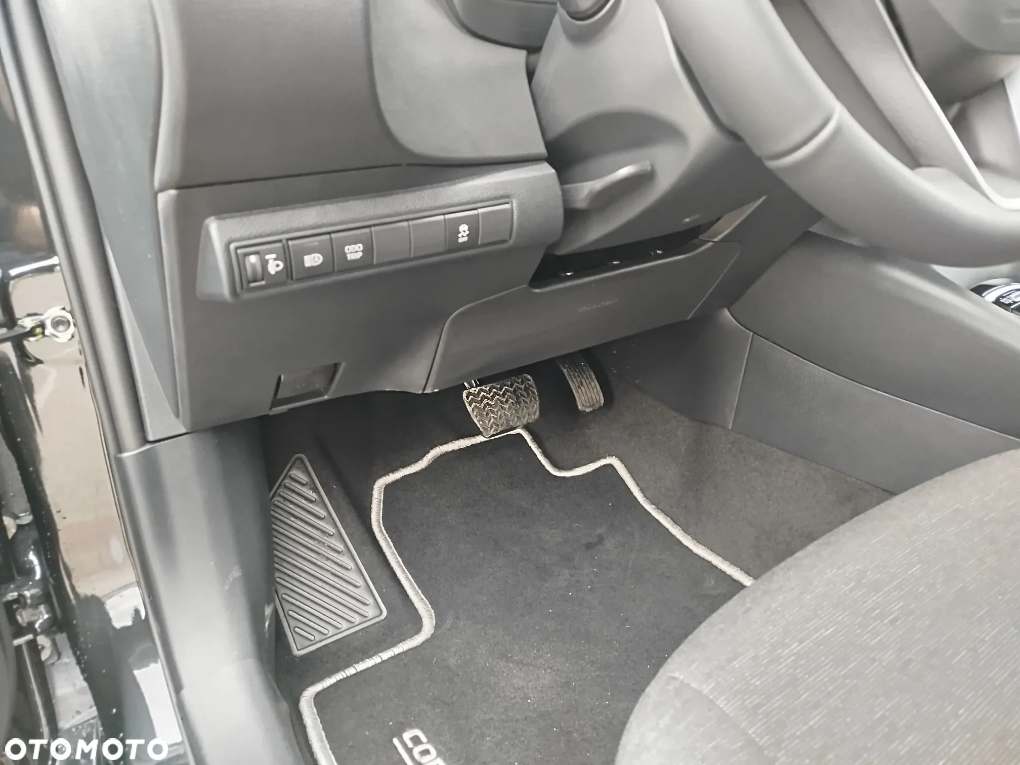 Toyota Corolla 1.8 Hybrid Comfort - 9