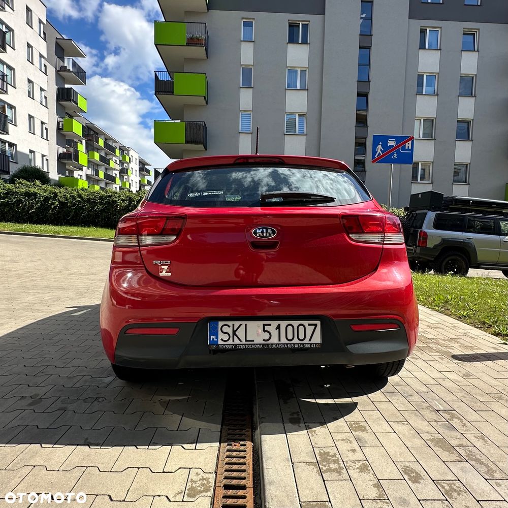 Kia Rio 1.2 M - 8