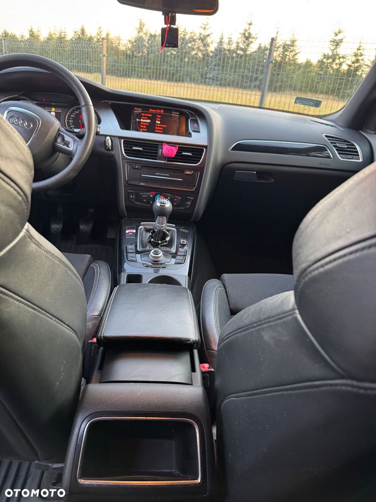 Audi A4 Avant - 10