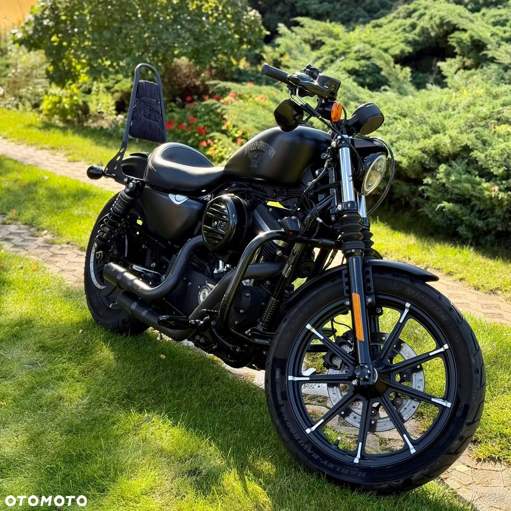 Harley-Davidson Sportster Iron 883 - 8