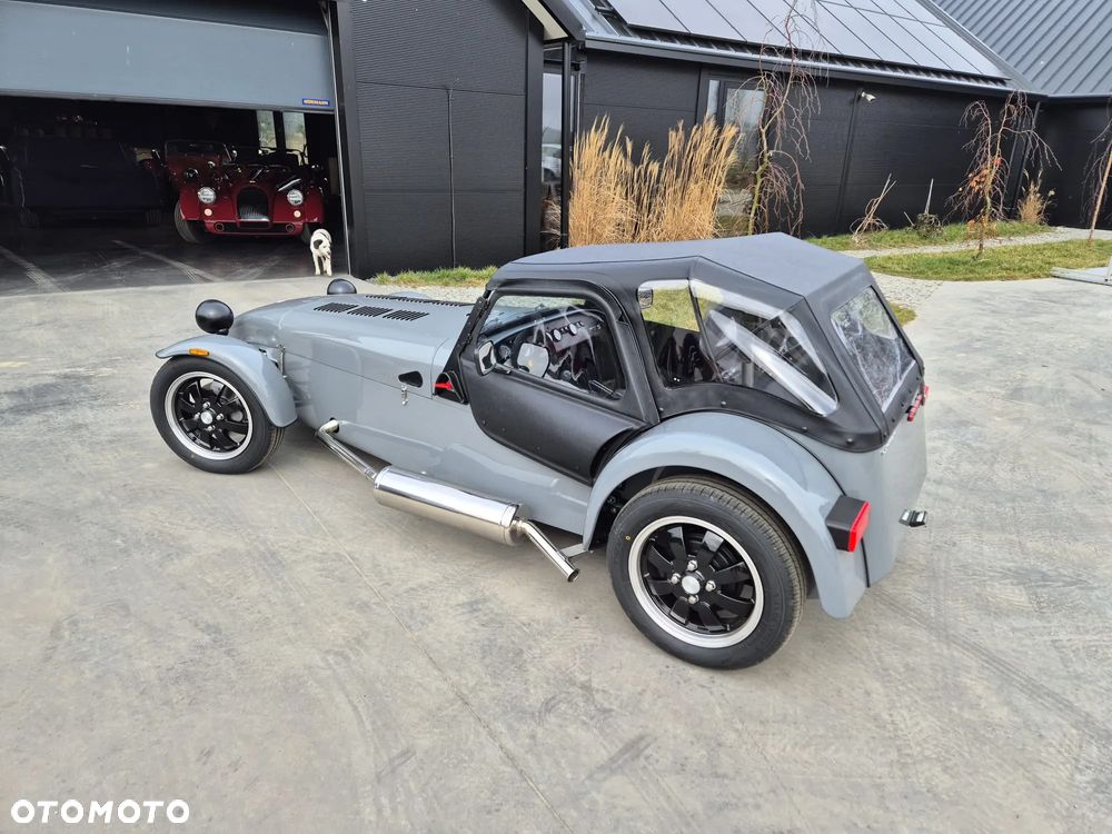 Caterham Seven - 4
