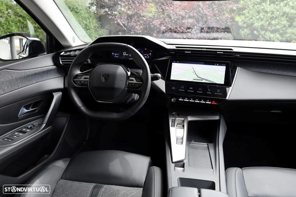 Peugeot 408 180 e-EAT8 Allure - 17