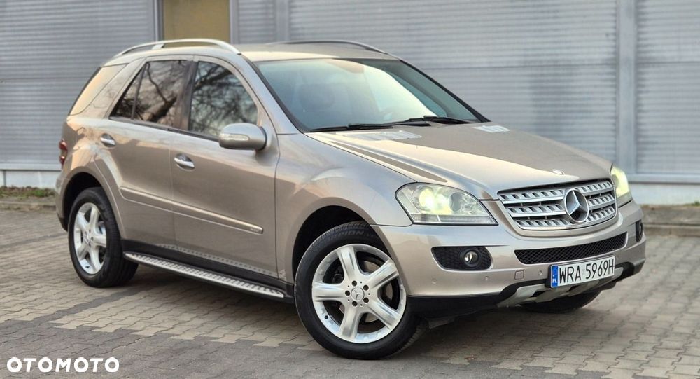 Mercedes-Benz ML 320 CDI 4Matic 7G-TRONIC Edition 10 - 21