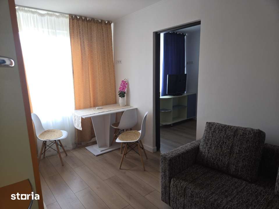 Apartament cu 2 camere, 33 mp, zona Central — fotografia 2
