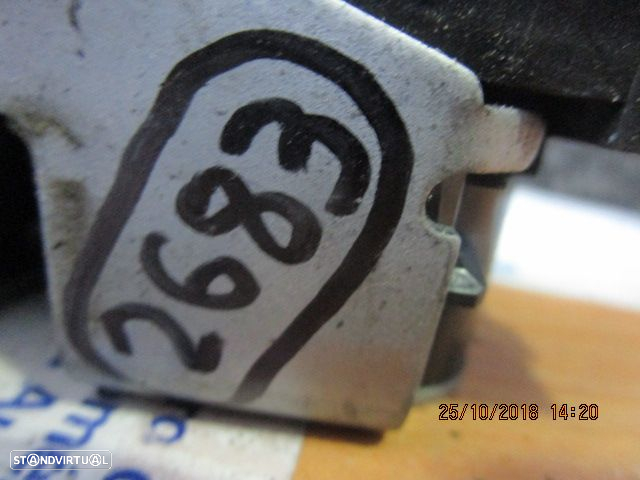 Fecho 8A6AA21813AG FORD FIESTA 2010 FE ELETRICO - 2