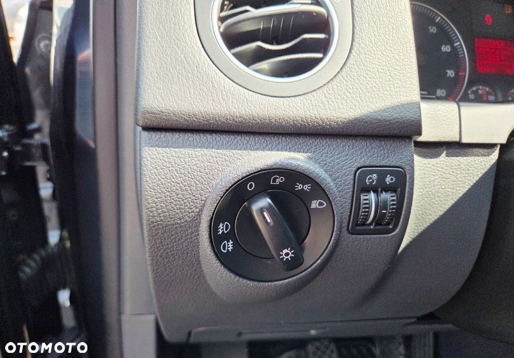 Volkswagen Golf Plus - 26