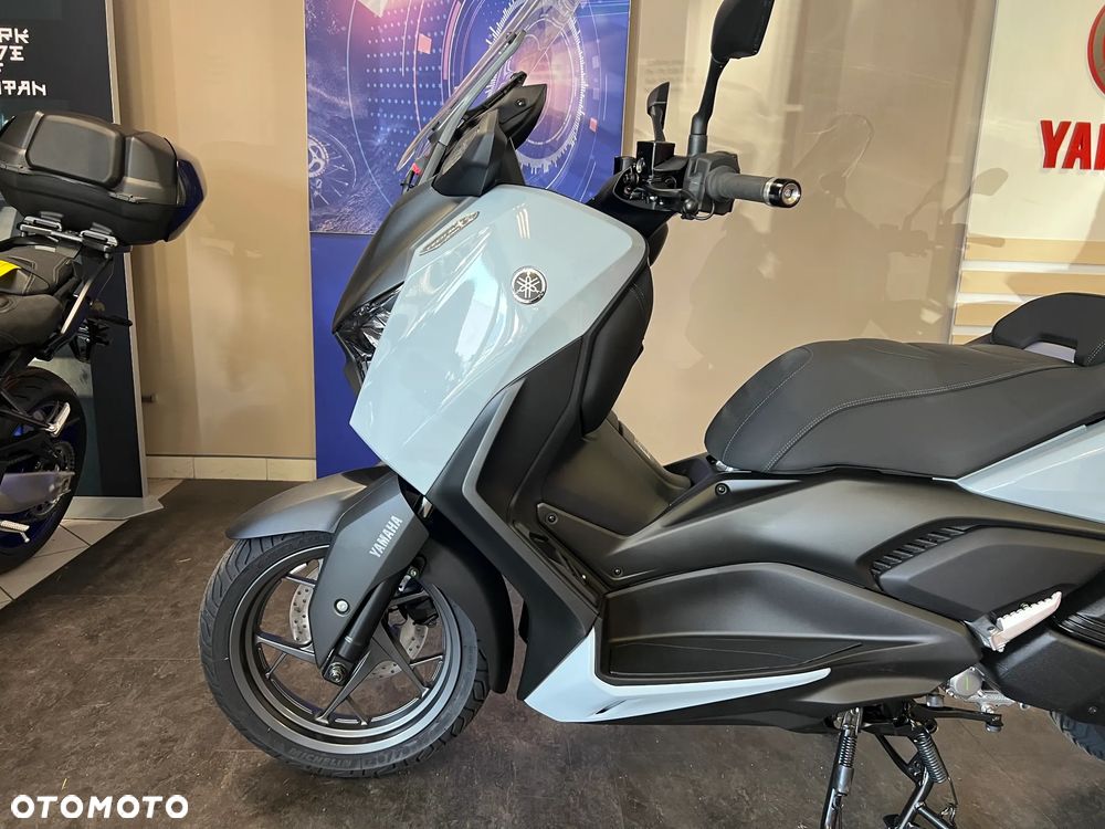 Yamaha X-max - 4